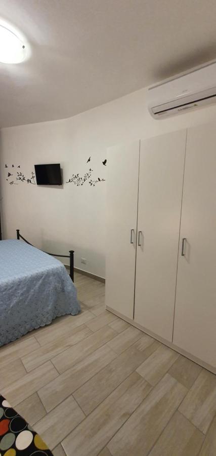 דירות קסטלמולה Casa Enrico מראה חיצוני תמונה