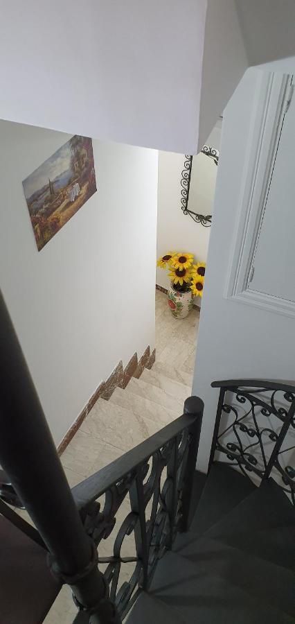 דירות קסטלמולה Casa Enrico מראה חיצוני תמונה
